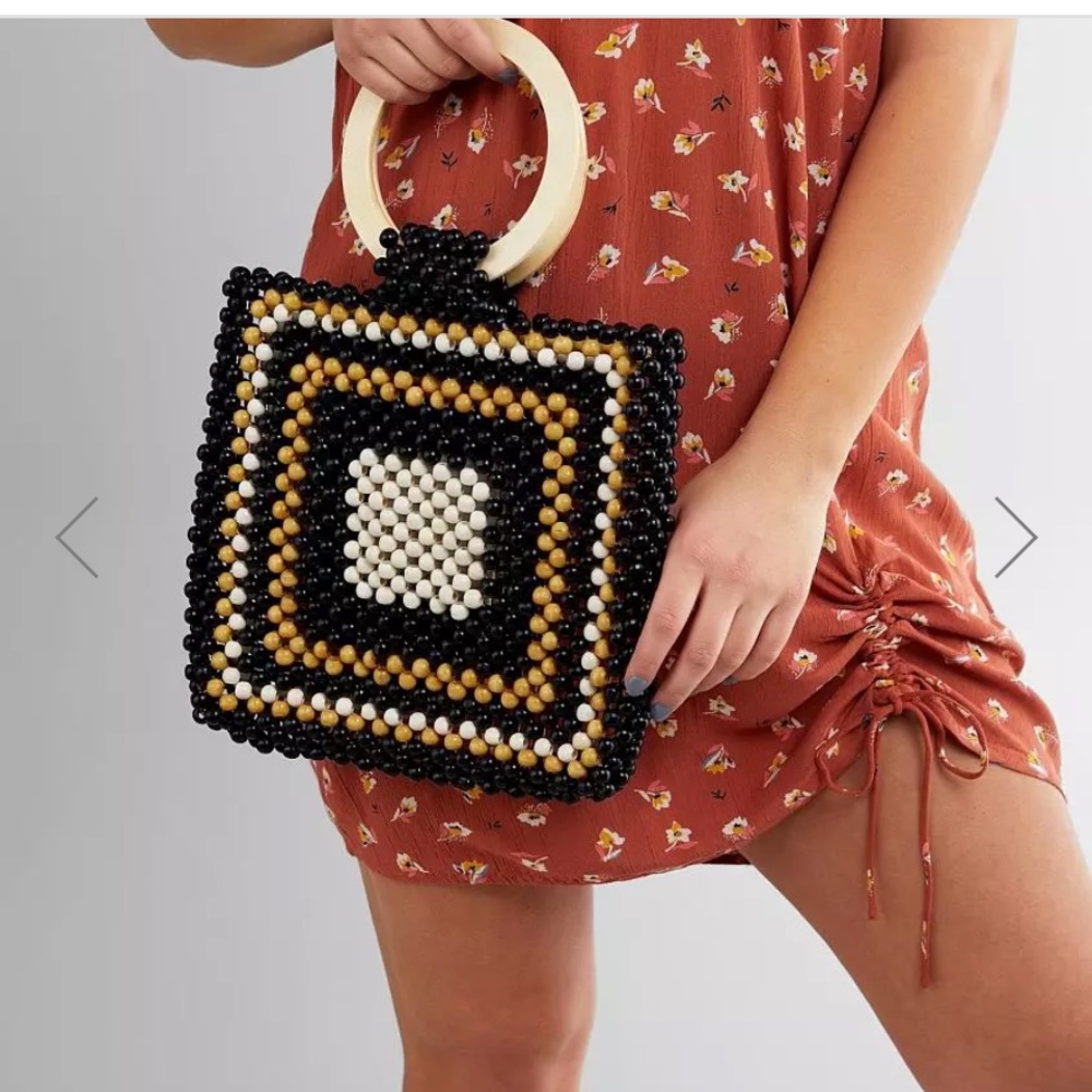 NWT Violet Ray NYC Beaded Wood Handle Tote Bag.